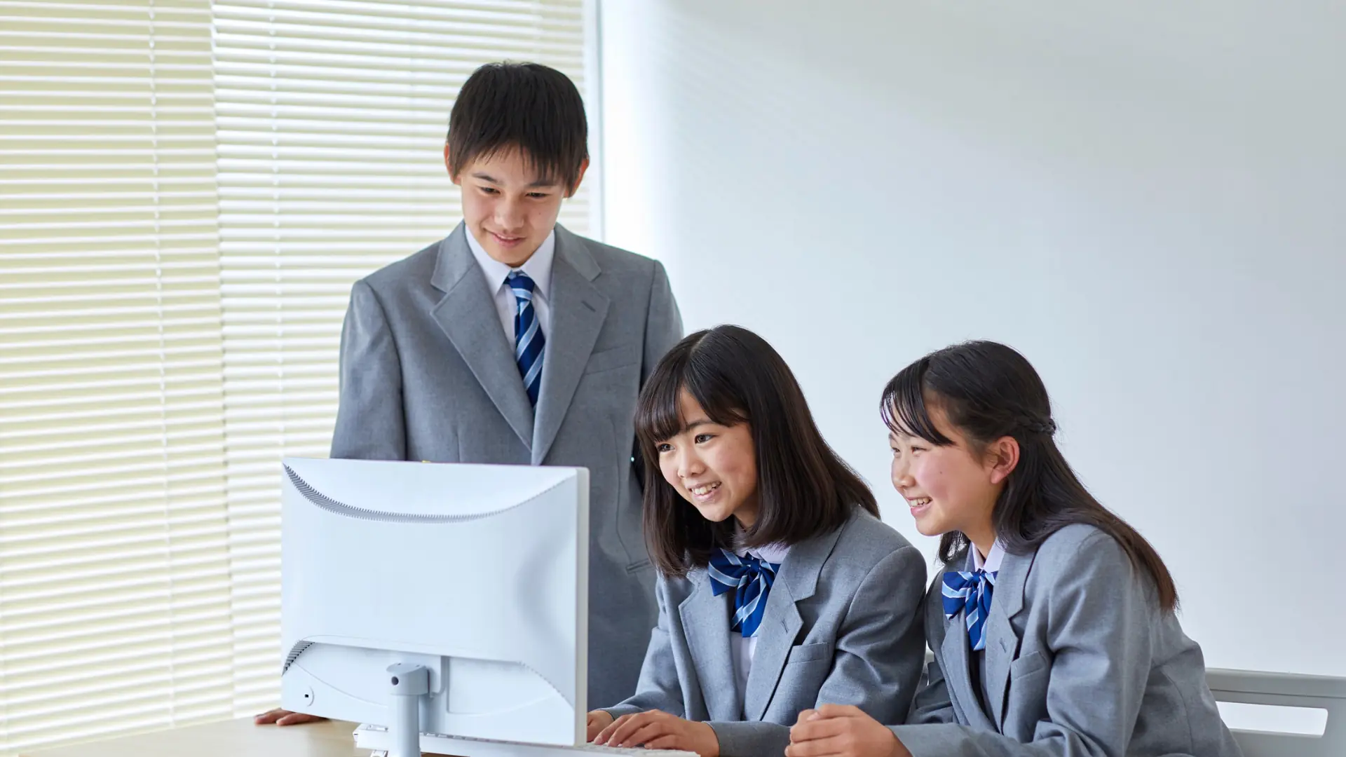 Enhancing Online Engagement with Scalable Web Conferencing Tools