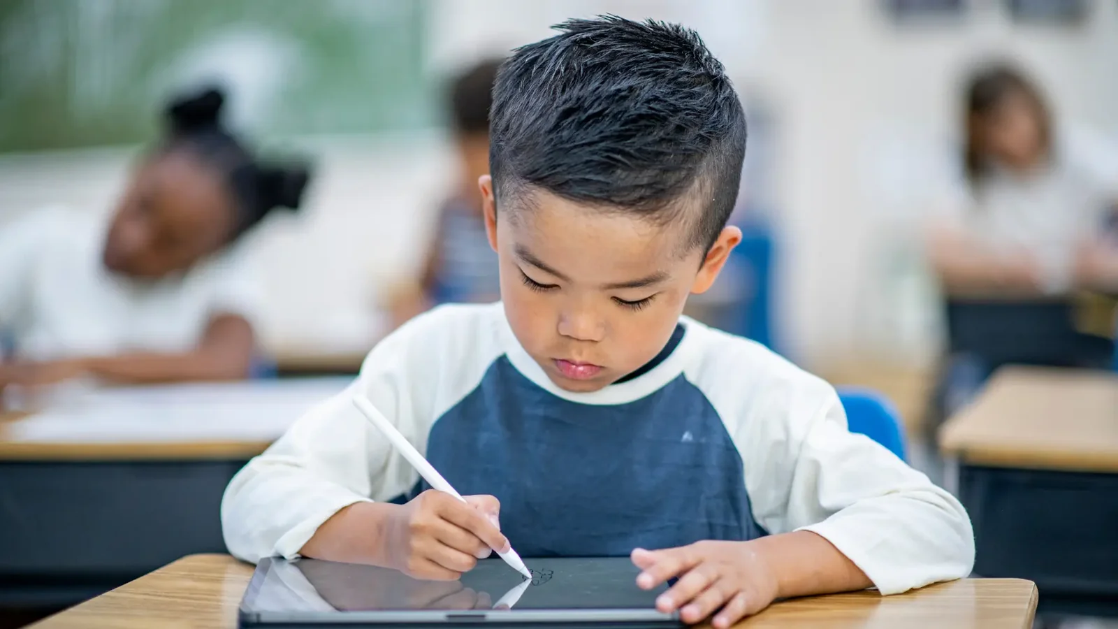 Creating Interactive Smart Classrooms for Modern Learning, image 4