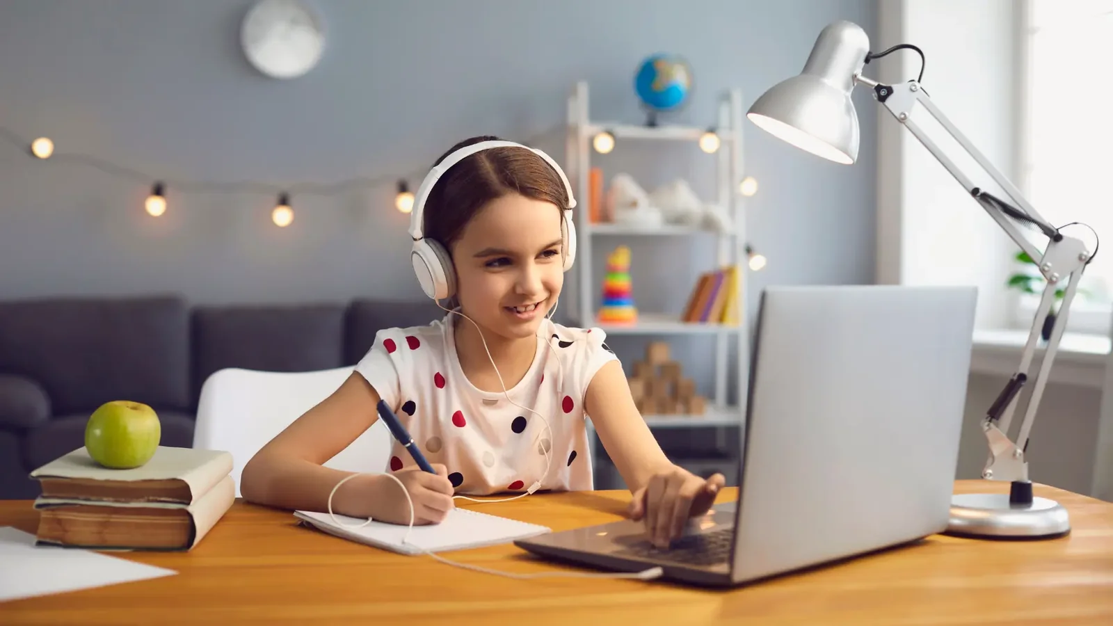 Transforming Education with Online-Centric Learning Tools, image 1
